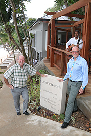 Sychellen Tourismusminister Alain St. Ange (li.) und sein Amtskollege aus Südafrika, Tourismusminister Derek Hanekom (©Foto: Martin Schmitz)